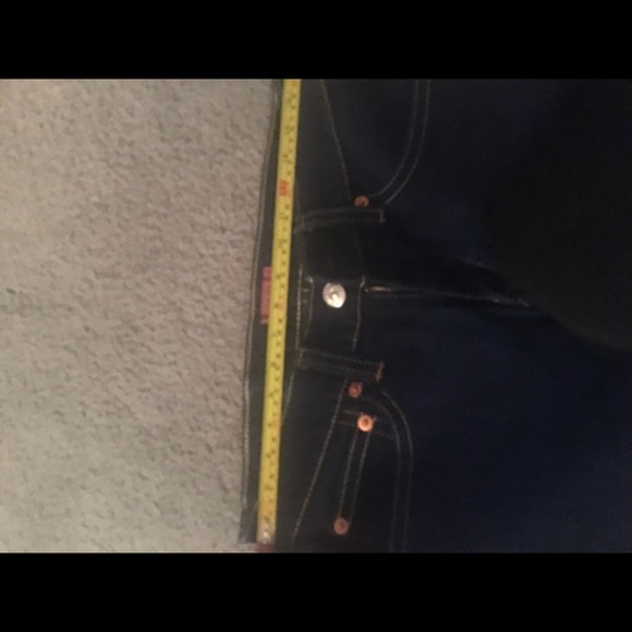 Vintage Levi's mini jean skirt - Picture 4 of 4